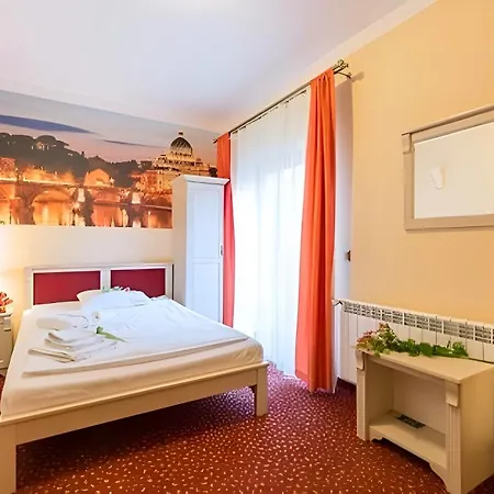 Karolek 2* 扎沃亚