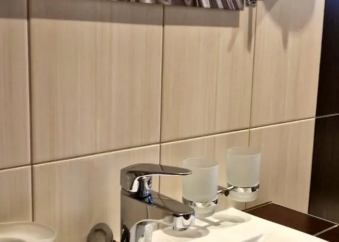 Karolek 2* זאבוייה